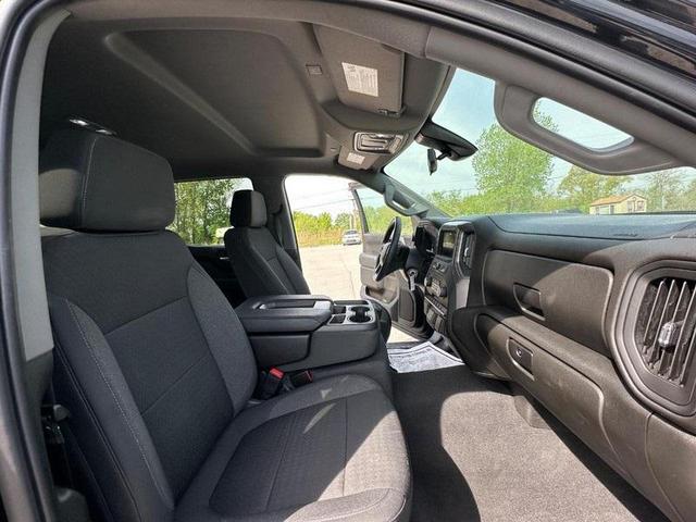 Photo of 2022 Black Chevrolet Silverado 1500