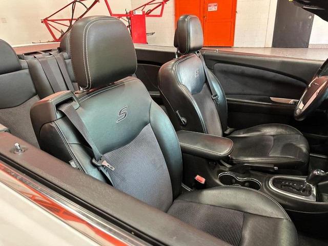 Photo of 2011 Bright White Clearcoat Chrysler 200