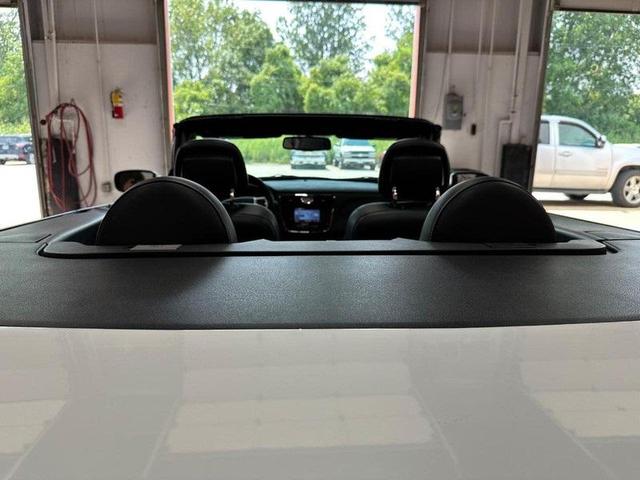 Photo of 2011 Bright White Clearcoat Chrysler 200