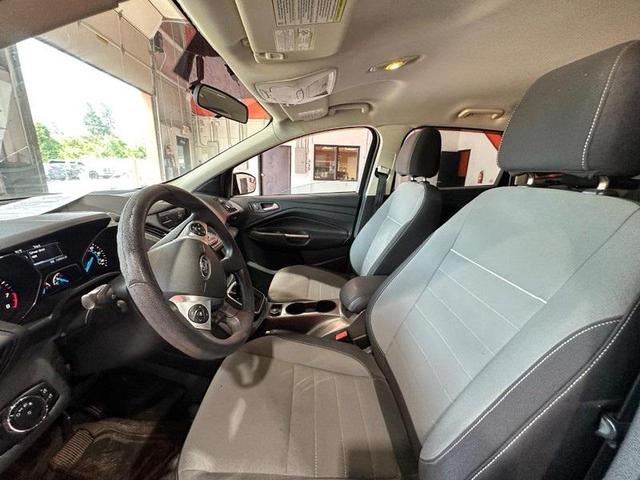 Photo of 2013 Ingot Silver Ford Escape