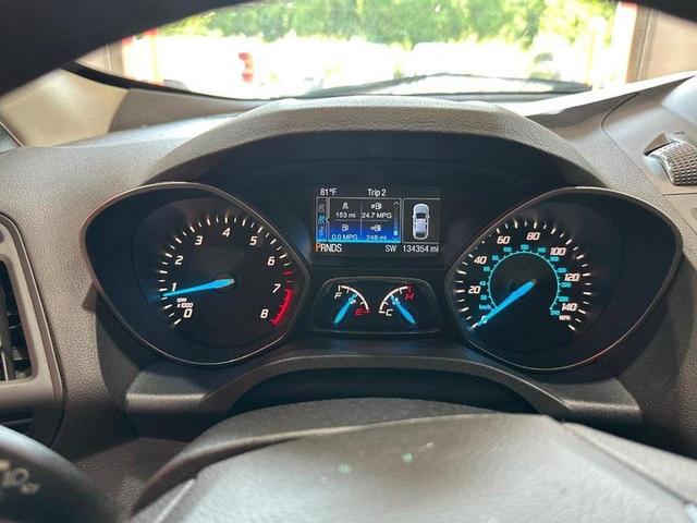 Photo of 2013 Ingot Silver Ford Escape