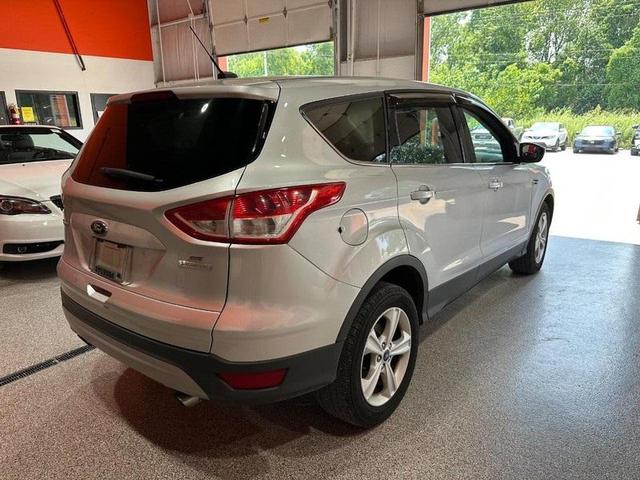 Photo of 2013 Ingot Silver Ford Escape