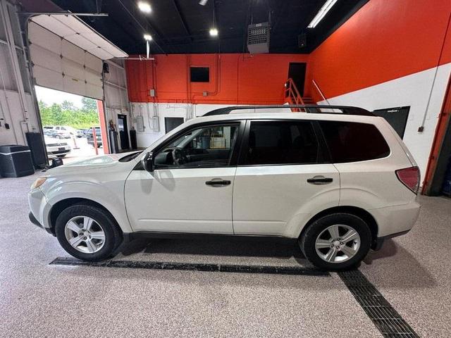 Photo of 2012 Satin White Pearl Subaru Forester