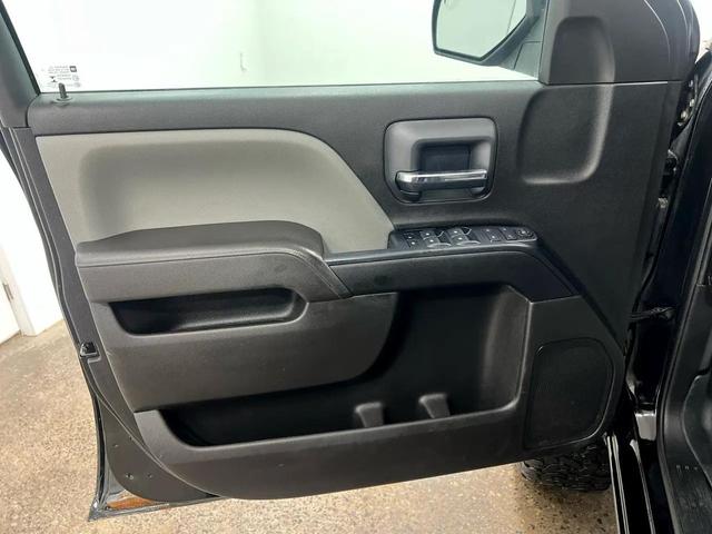 Photo of 2016 Onyx Black GMC Sierra 1500