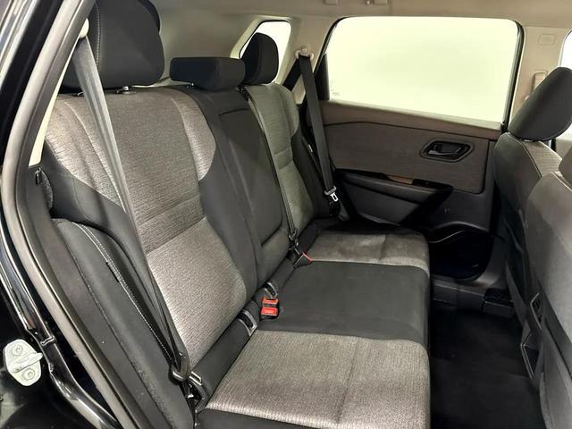 Photo of 2021 Super Black Nissan Rogue