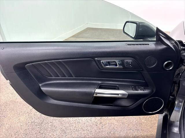Photo of 2017 Magnetic Metallic Ford Mustang