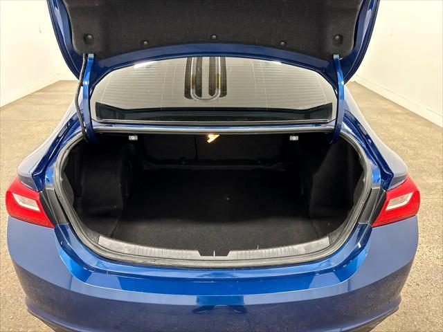 Photo of 2019 Pacific Blue Metallic Chevrolet Malibu