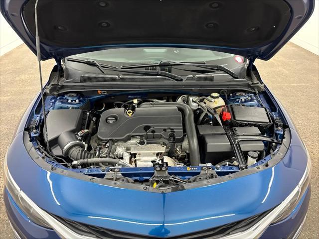 Photo of 2019 Pacific Blue Metallic Chevrolet Malibu