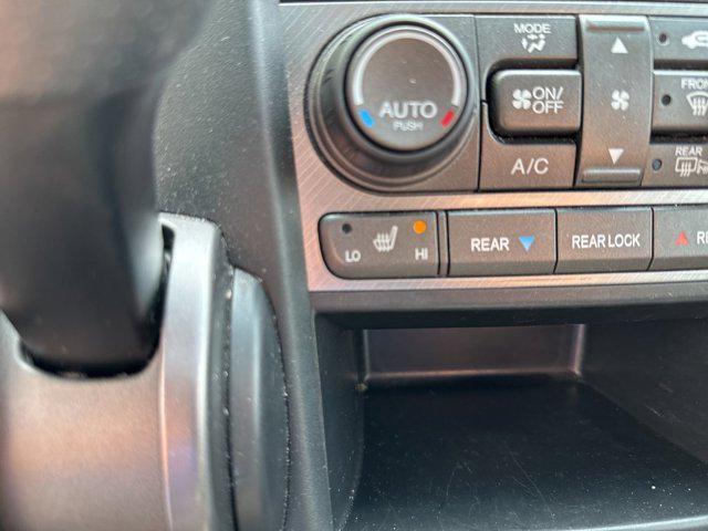 Photo of 2015 White Diamond Pearl Honda Pilot