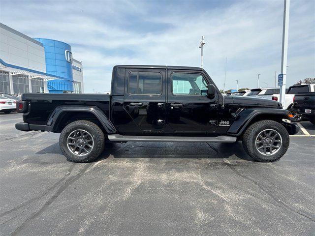 Photo of 2020 Black Clearcoat Jeep Gladiator