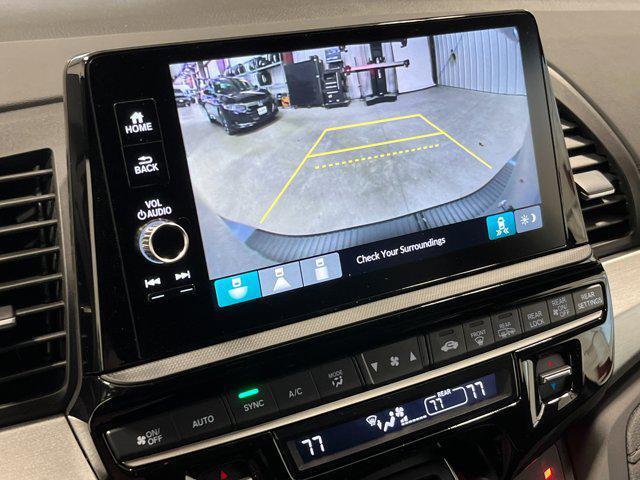 Photo of 2026 Sonic Gray Pearl Honda Odyssey