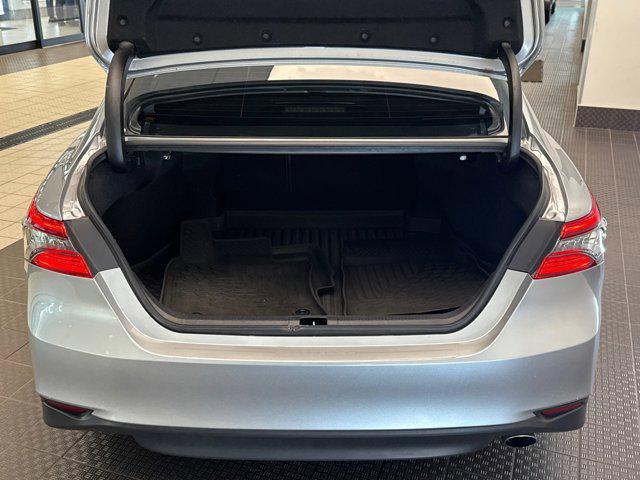 Photo of 2022 Celestial Silver Metallic Toyota Camry