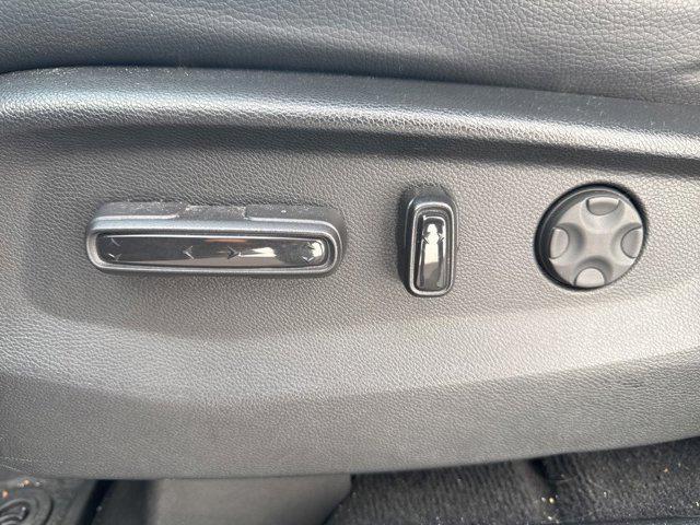Photo of 2024 Sonic Gray Pearl Honda Odyssey