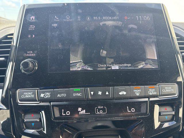 Photo of 2024 Sonic Gray Pearl Honda Odyssey