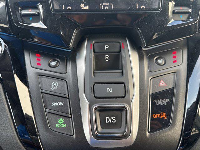 Photo of 2024 Sonic Gray Pearl Honda Odyssey