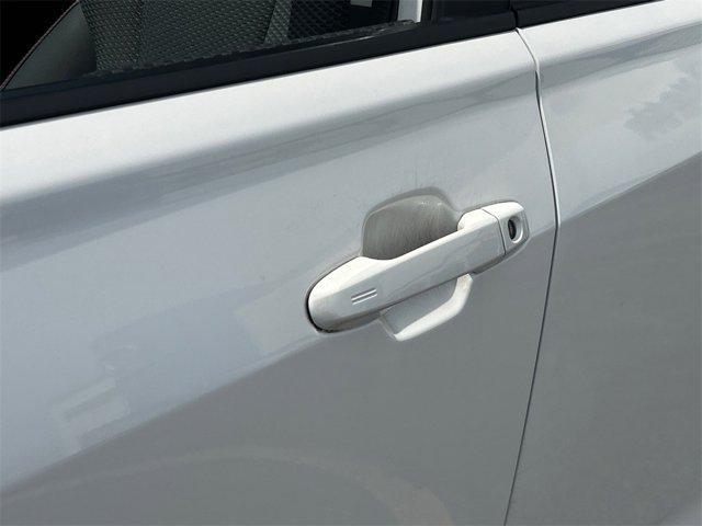 Photo of 2022 Crystal White Pearl Subaru Forester