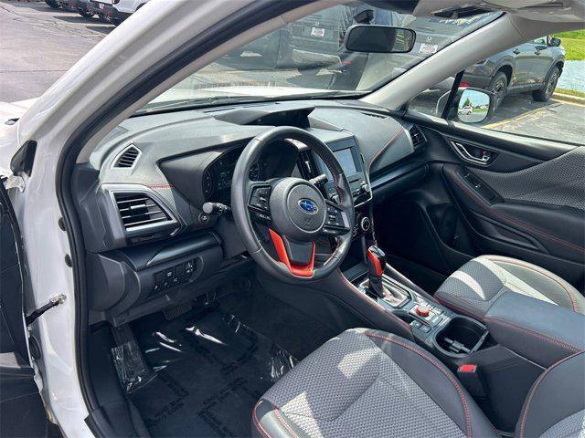 Photo of 2022 Crystal White Pearl Subaru Forester