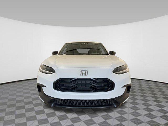 Photo of 2026 Platinum White Pearl Honda HR-V