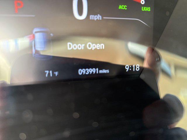 Photo of 2018 White Diamond Pearl Honda CR-V