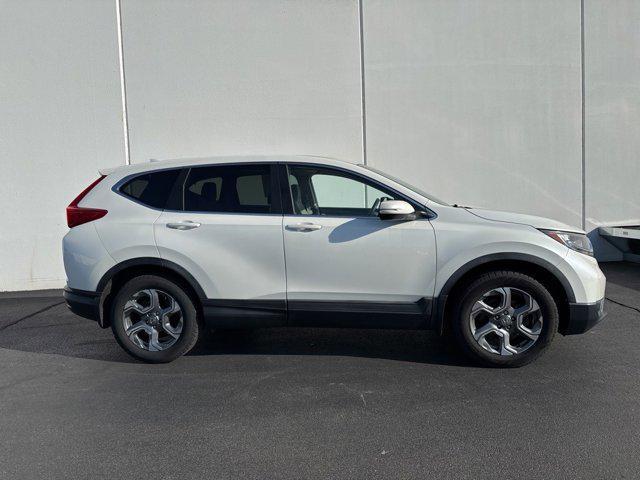 Photo of 2018 White Diamond Pearl Honda CR-V