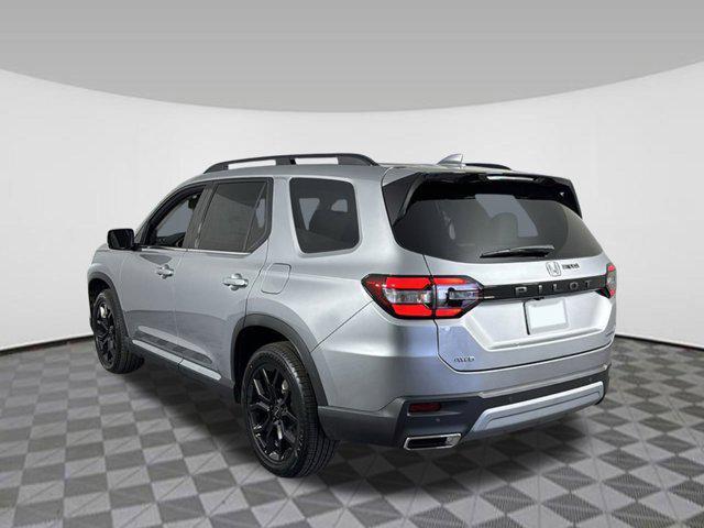 Photo of 2025 Solar Silver Metallic Honda Pilot
