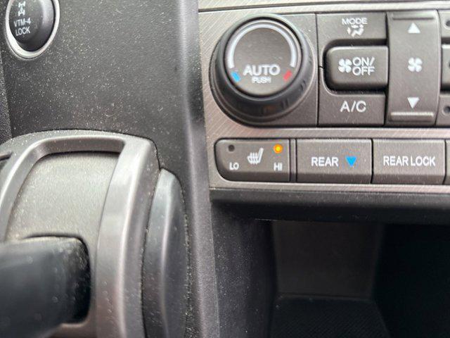 Photo of 2013 Taffeta White Honda Pilot