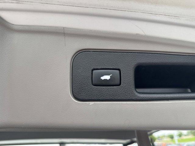 Photo of 2013 Taffeta White Honda Pilot