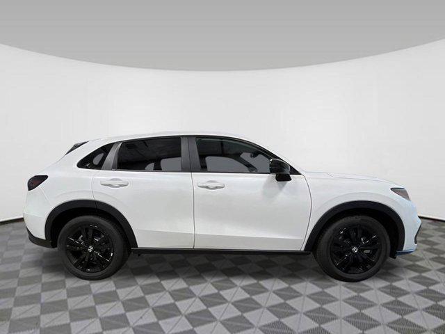 Photo of 2026 Platinum White Pearl Honda HR-V