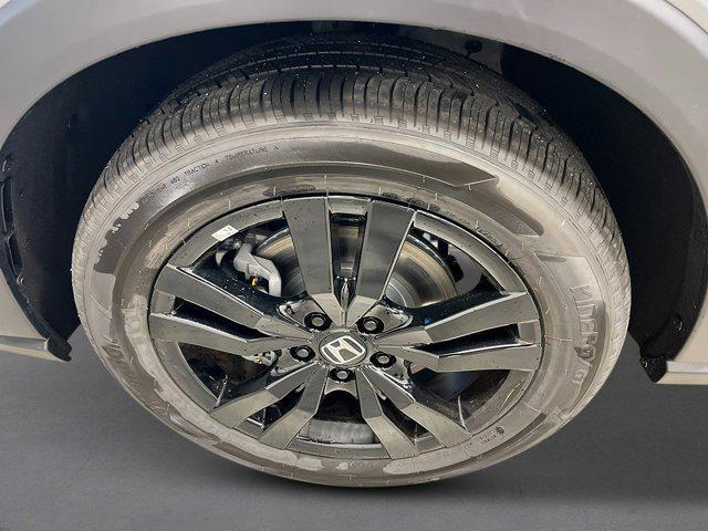 Photo of 2026 Urban Gray Pearl Honda HR-V