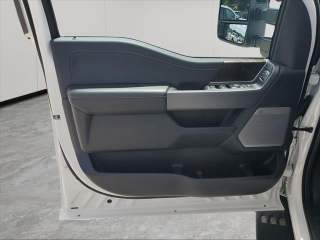 Photo of 2024 Star White Metallic Tri-Coat Ford F-250