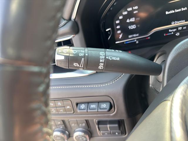 Photo of 2023 White Frost Tricoat GMC Yukon