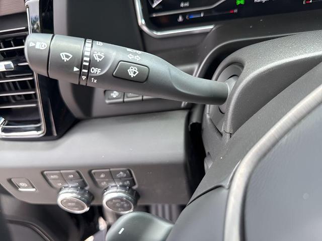 Photo of 2025 Onyx Black GMC Sierra 1500
