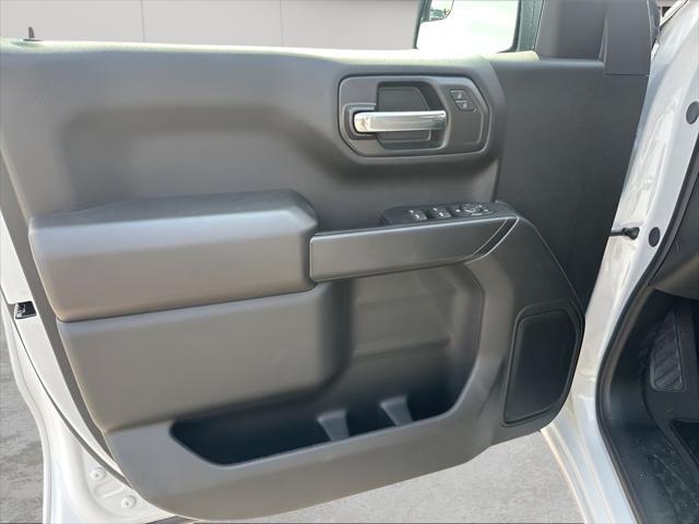 Photo of 2025 Summit White GMC Sierra 1500