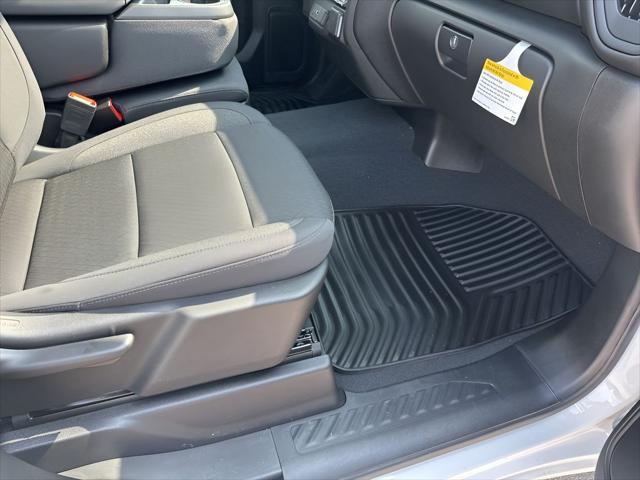 Photo of 2025 Summit White GMC Sierra 1500