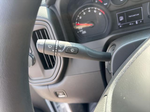 Photo of 2025 Summit White GMC Sierra 1500