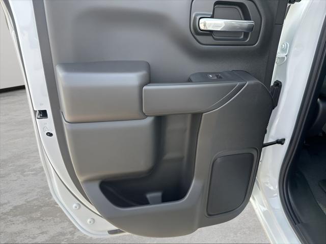 Photo of 2025 Summit White GMC Sierra 1500