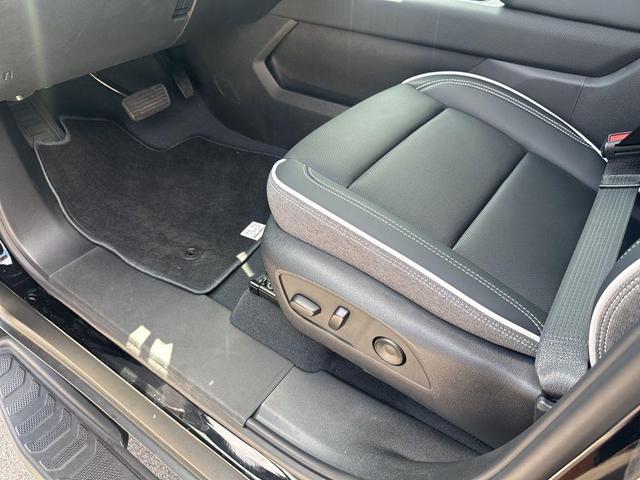 Photo of 2026 Onyx Black GMC Sierra EV