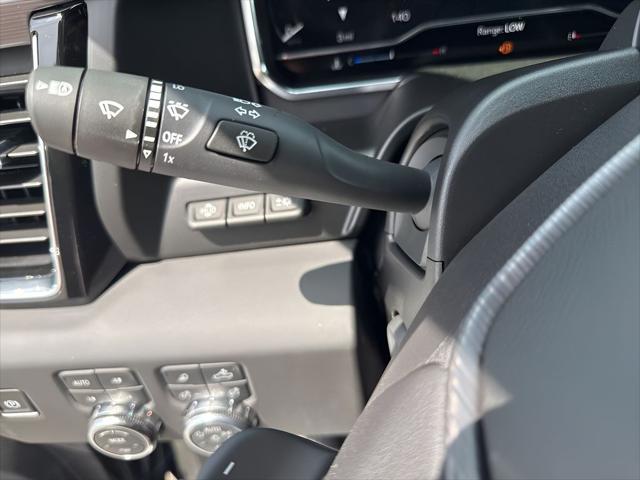 Photo of 2025 Onyx Black GMC Sierra 1500