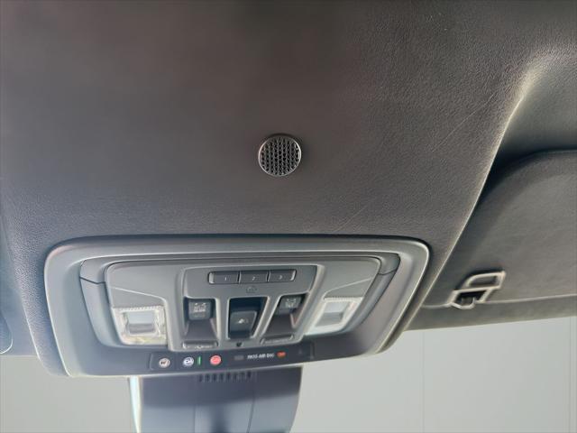 Photo of 2025 Onyx Black GMC Sierra 1500
