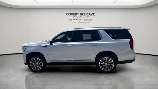 Photo of 2021 White Frost Tricoat GMC Yukon