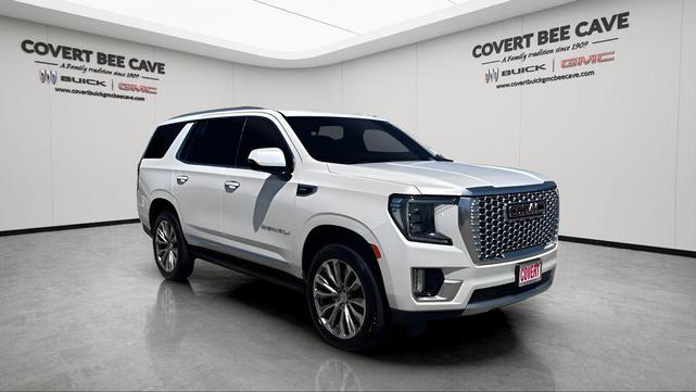 Photo of 2021 White Frost Tricoat GMC Yukon