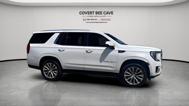 Photo of 2021 White Frost Tricoat GMC Yukon