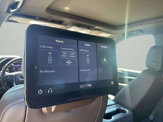 Photo of 2021 White Frost Tricoat GMC Yukon