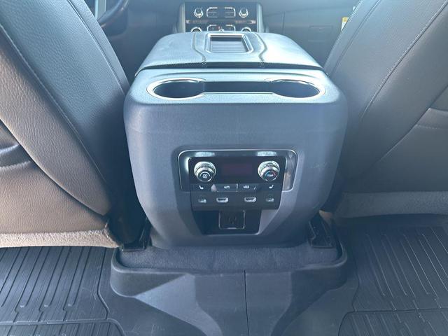 Photo of 2021 White Frost Tricoat GMC Yukon