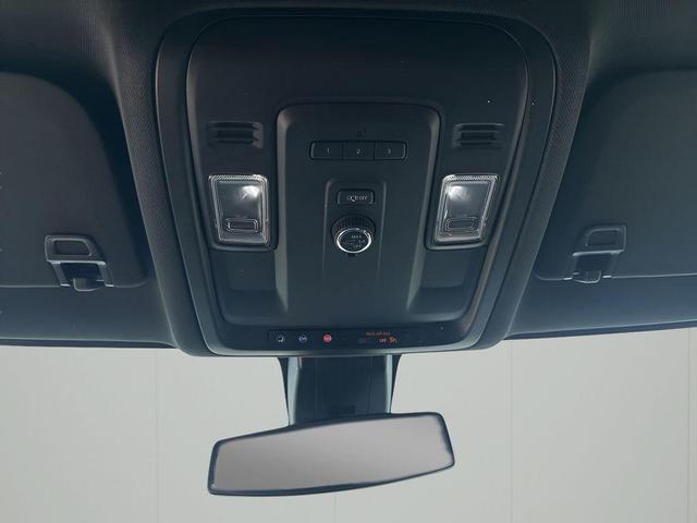 Photo of 2021 Summit White Chevrolet Tahoe