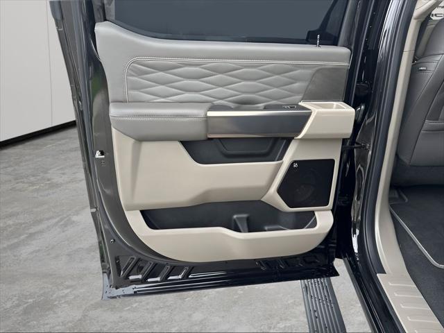 Photo of 2025 Black Metallic Ford F-250