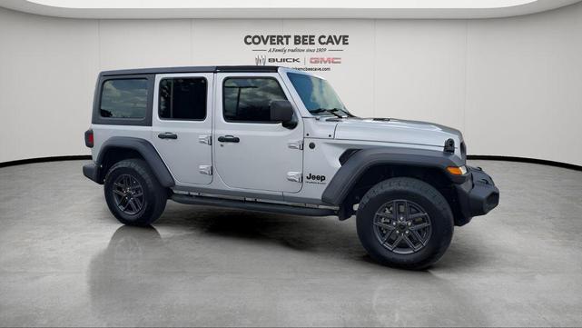 Photo of 2024 Silver Zynith Clearcoat Jeep Wrangler