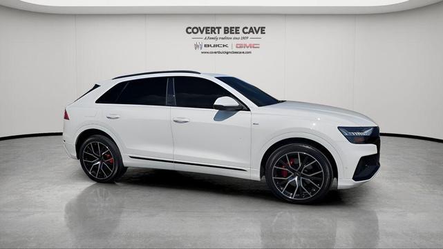 Photo of 2023 Carrara White Audi Q8