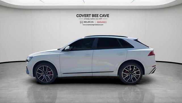 Photo of 2023 Carrara White Audi Q8