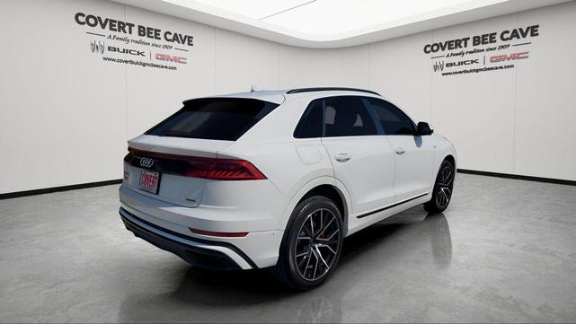 Photo of 2023 Carrara White Audi Q8